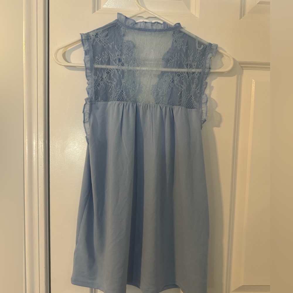 Express Blouse - Picture 2 of 3